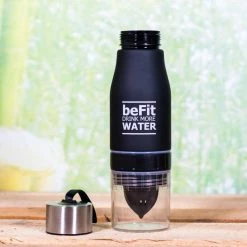 DIVERS Trinkflasche Mit Zitronenpresse & Fruchtbehälter 650ml Schwarz -Ergon Verkäufe 20191023 083158 00019 1280x1280