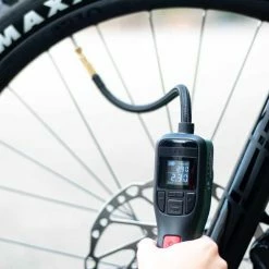 Bosch EasyPump Akku-Druckluftpumpe - Fahrradpumpe -Ergon Verkäufe 88574 Bosch EasyPump Akku Druckluftpumpe Fahrradpumpe 3 1280x1280