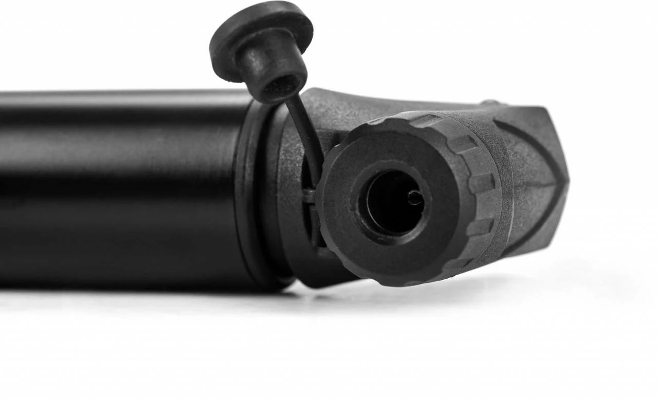 RFR Pumpe Micro UNIVERSAL Black N Glossy Black N Red 5 RFR Pumpe Micro UNIVERSAL Black N Glossy Black N Red – Bild 3